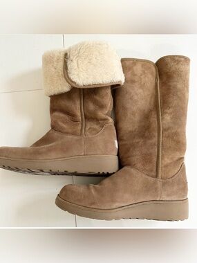 UGG Amie Tall Boots, size 9